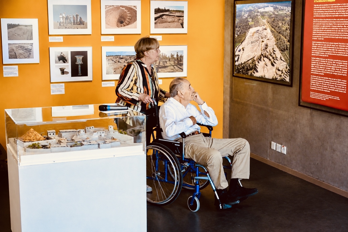 Image - 2026_Moise_Heck-MissionKDG_Expo_memoires-impressions_vernissage_043.jpg