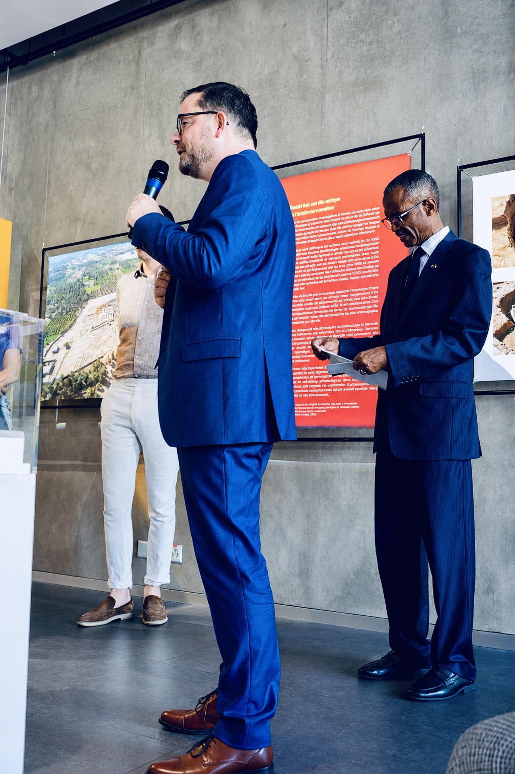 Image - 2026_Moise_Heck-MissionKDG_Expo_memoires-impressions_vernissage_060.jpg